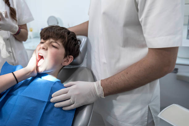 Best Emergency Tooth Extraction in Versailles, PA